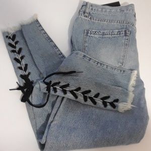 Blank NYC High Rise Tapered Laced Ankle Jeans